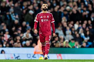 墨菲：萨拉赫上赛季曾笑着说斯洛特让他少防守，如今却拖累利物浦